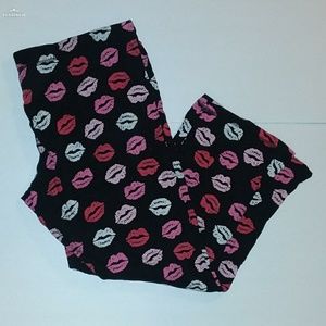 Junior Plus Kiss PJ Pants